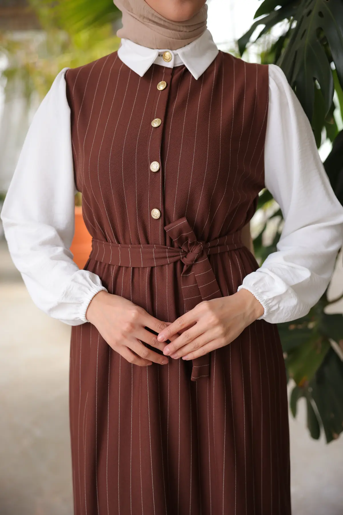 Stripe Detailed Collar Dress-detail