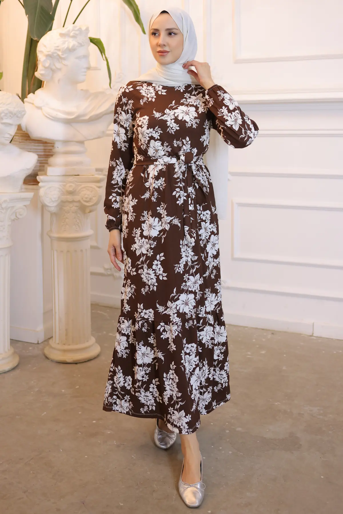 3953 Beli Lastikli Çiçek Desenli Elbise Kahverengi-detail
