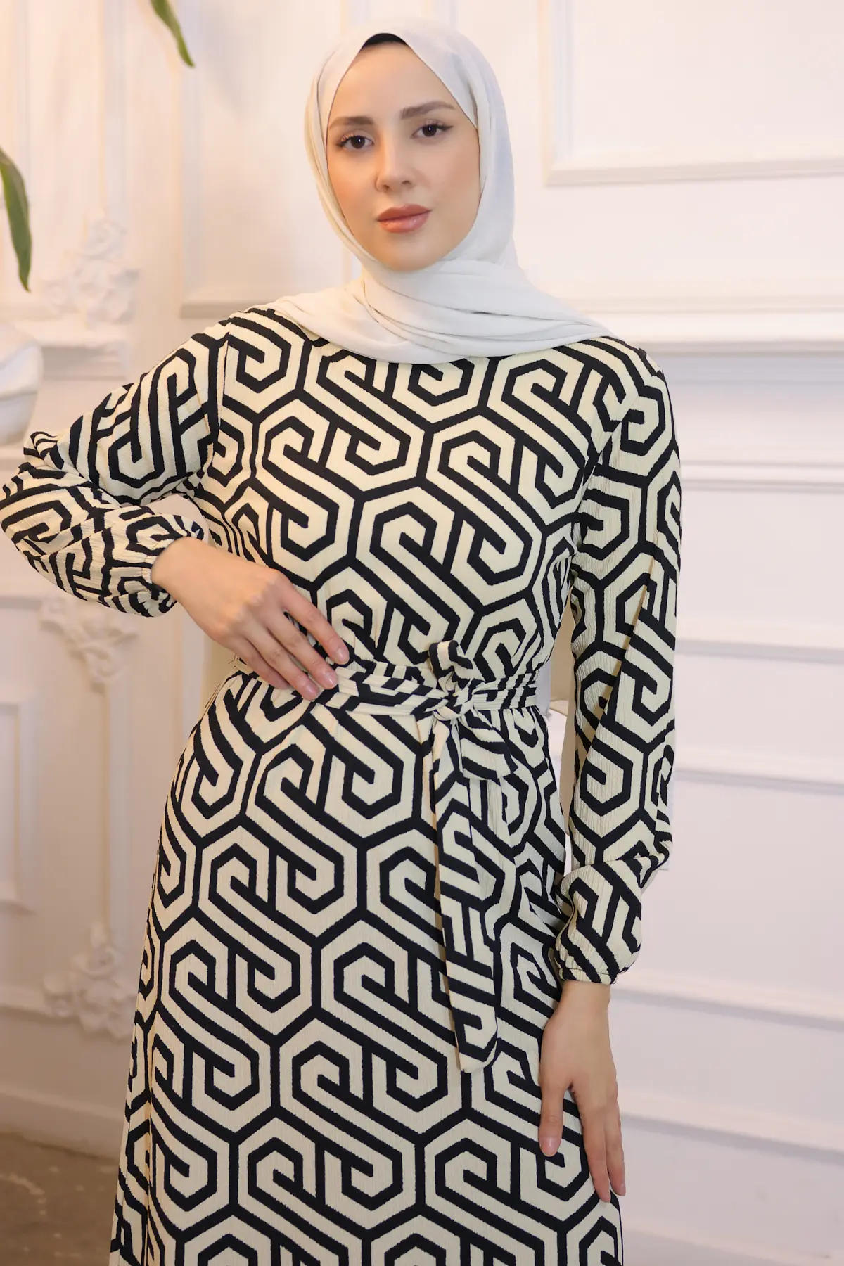 3968 Geometrik Desenli Elbise Siyah-detail