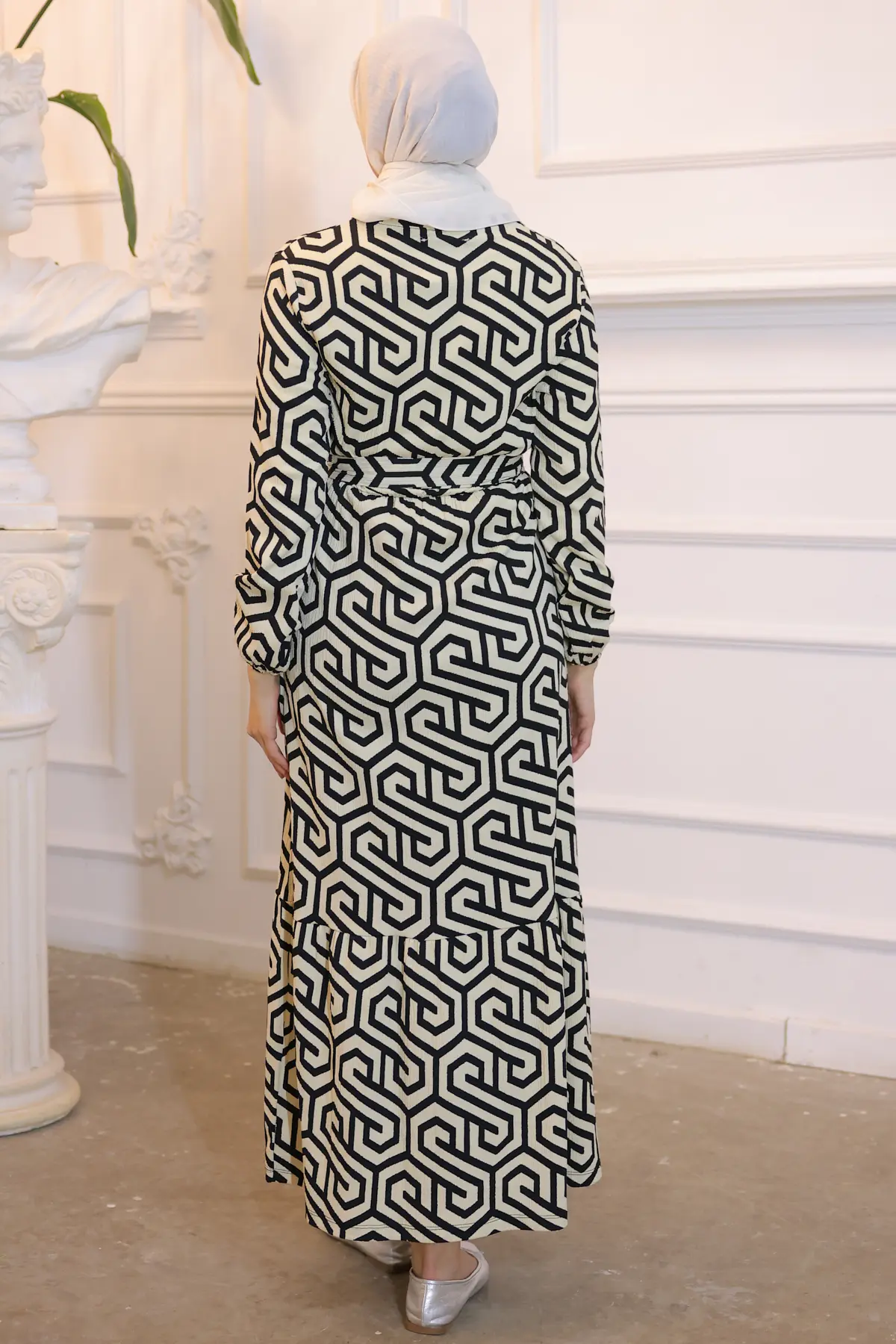 3968 Geometrik Desenli Elbise Siyah-detail