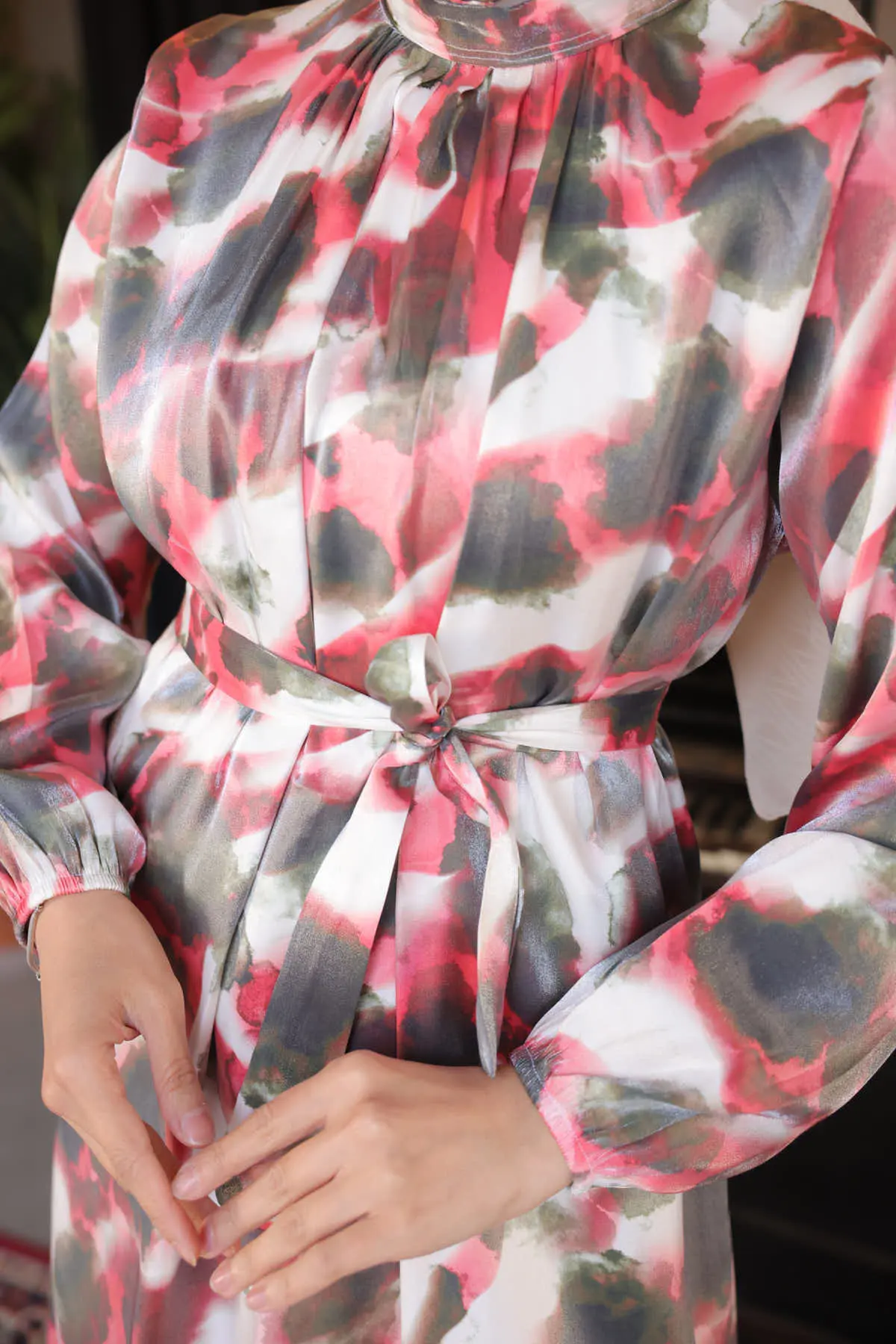 3988 Kuşak Detaylı Desenli Elbise Bordo-detail