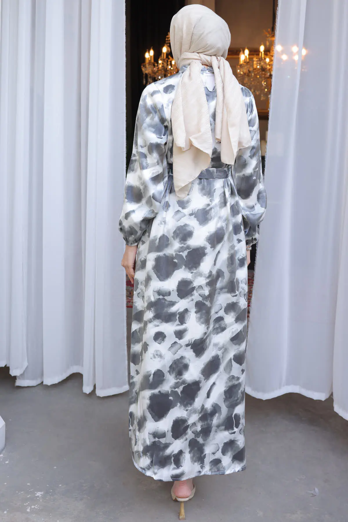 3988 Kuşak Detaylı Desenli Elbise Gri-detail