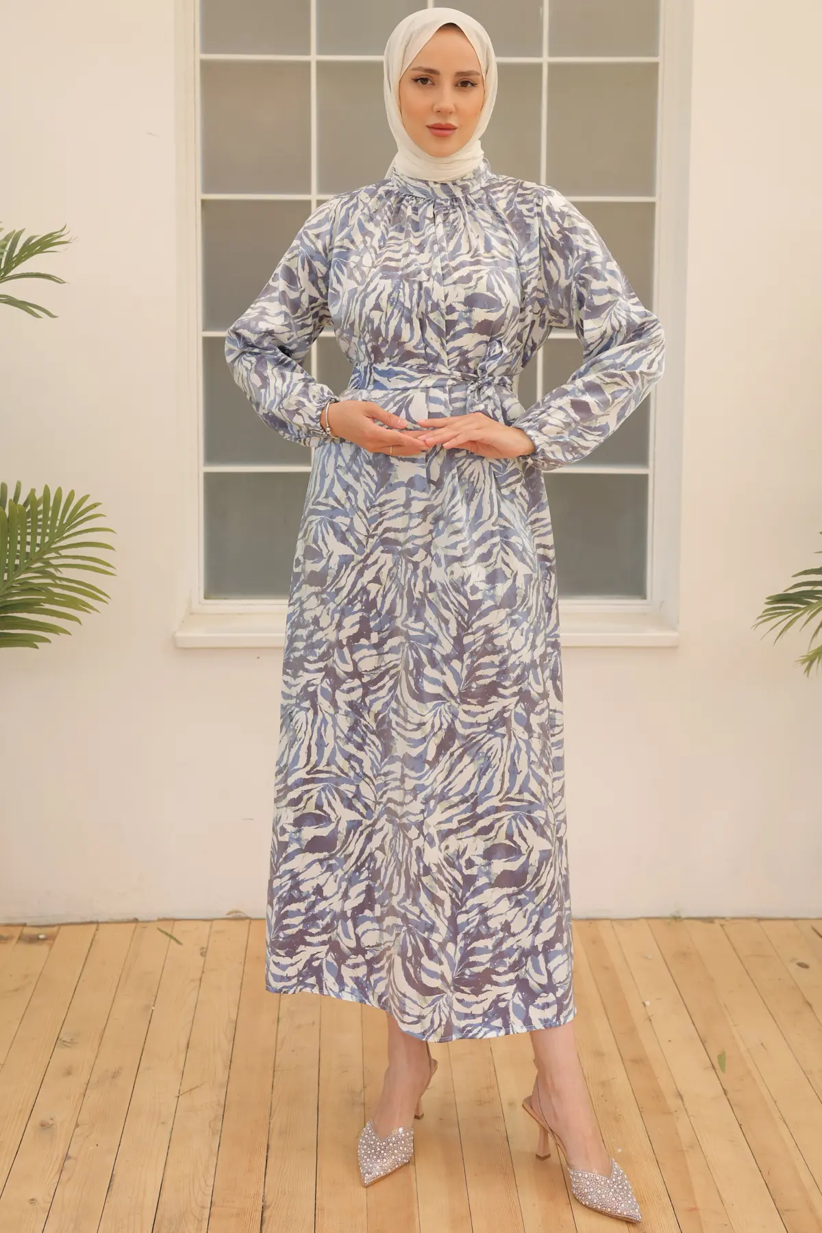 3990 Saten Tesettür Elbise Mavi-detail