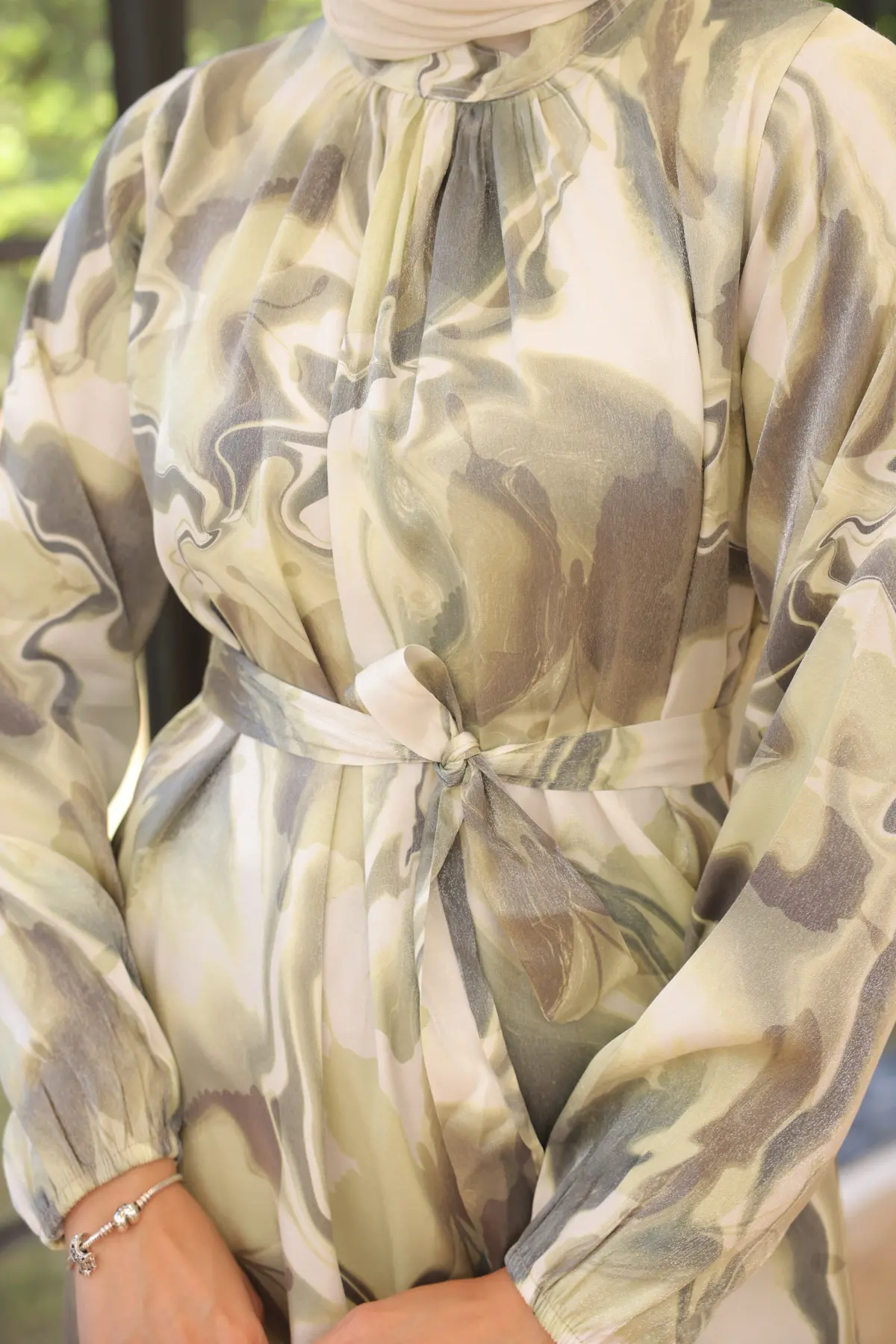 3992 Saten Tesettür Elbise Yeşil-detail