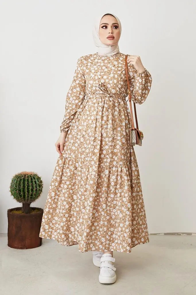 Beige Daisy Pattern Dress-detail