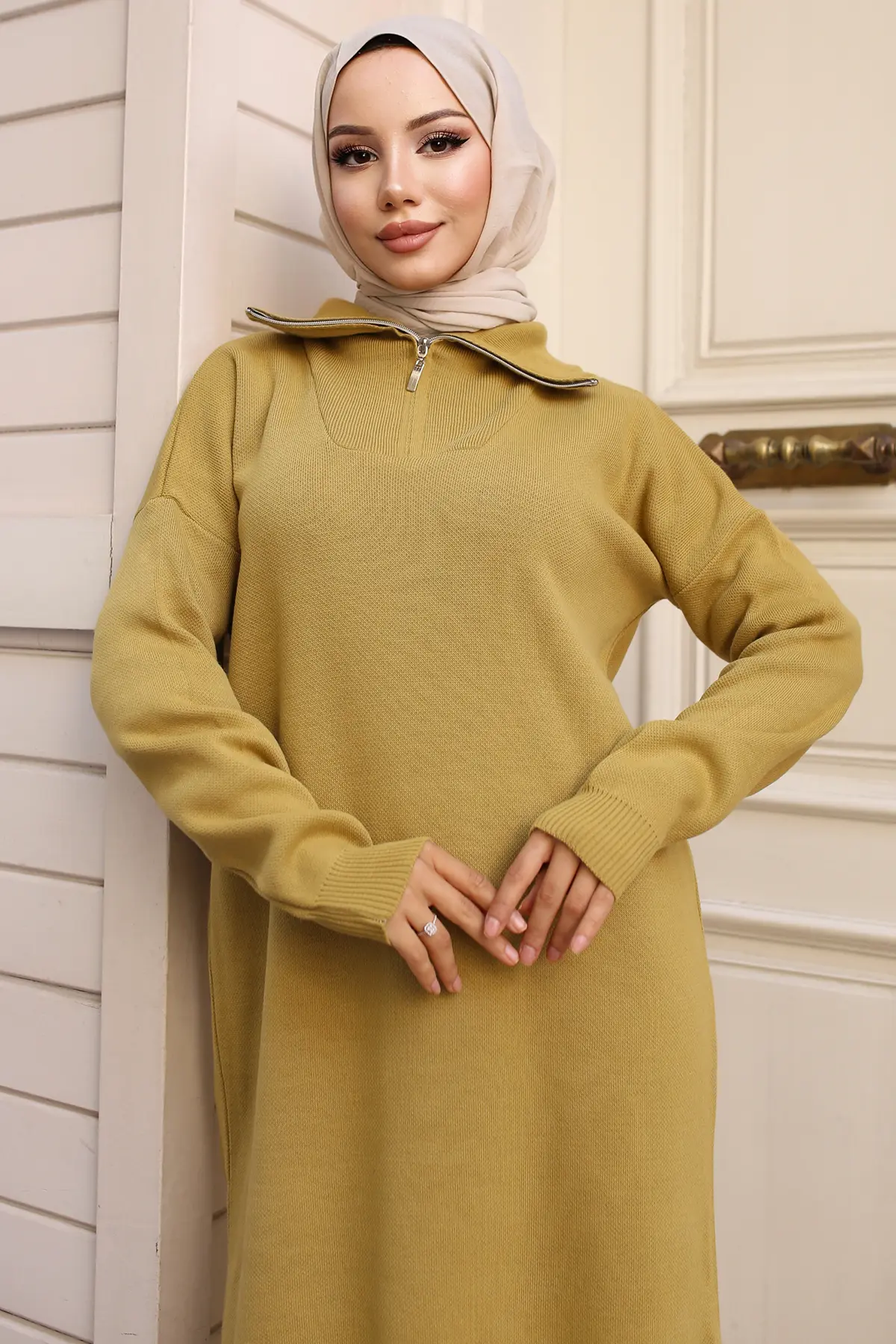 Collar Zippered Sweater Dress-detail