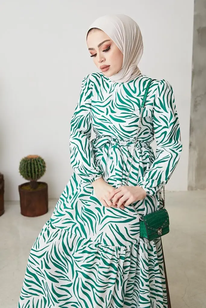 Green Pattern Design Daily Dress-detail