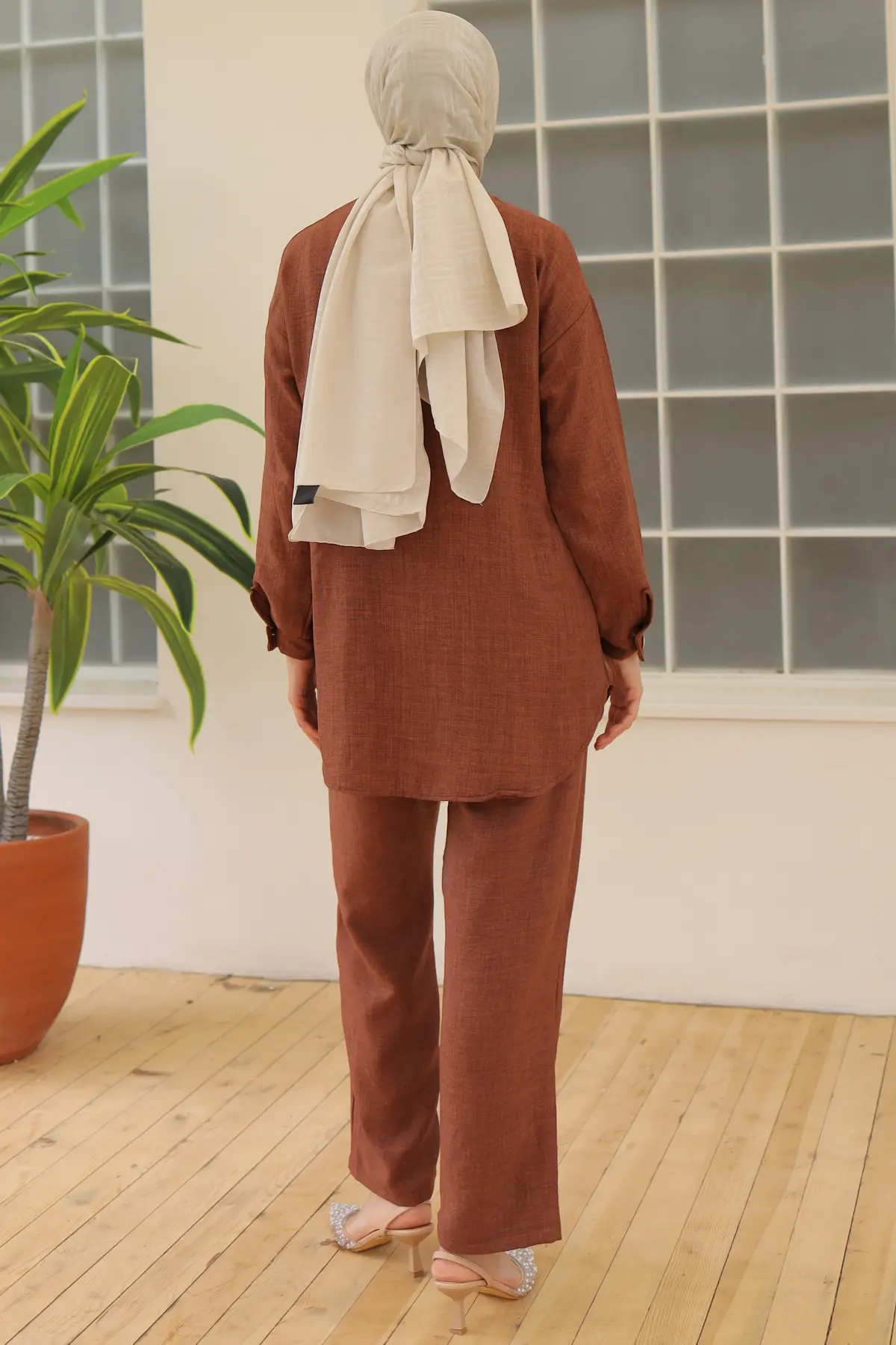 4015 Düğme Detaylı Aksesuarlı İkili Takım Kahverengi-detail
