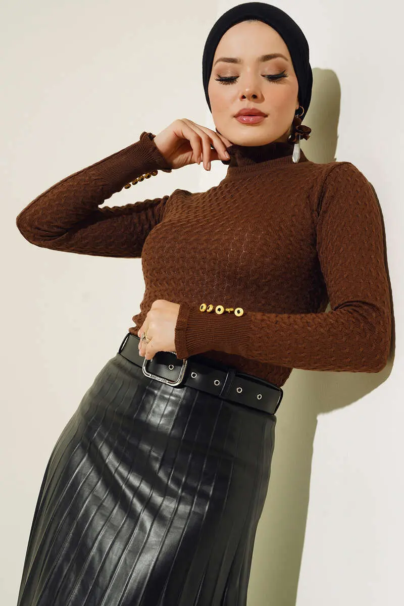4019 Bilekleri Düğmeli Örgü Detay Triko Kazak Kahverengi-detail