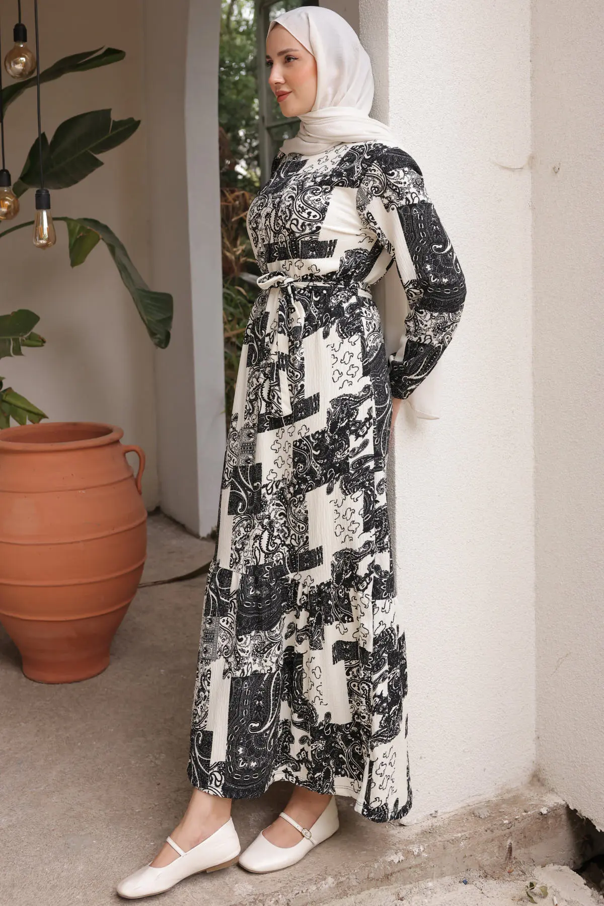 4029 Desenli Tesettür Elbise Siyah-detail