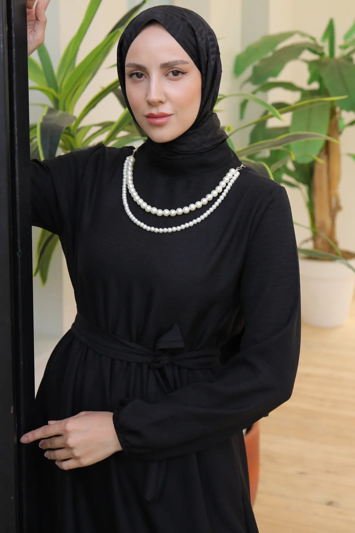 4034 İnci Kolyeli Keten Elbise Siyah-detail