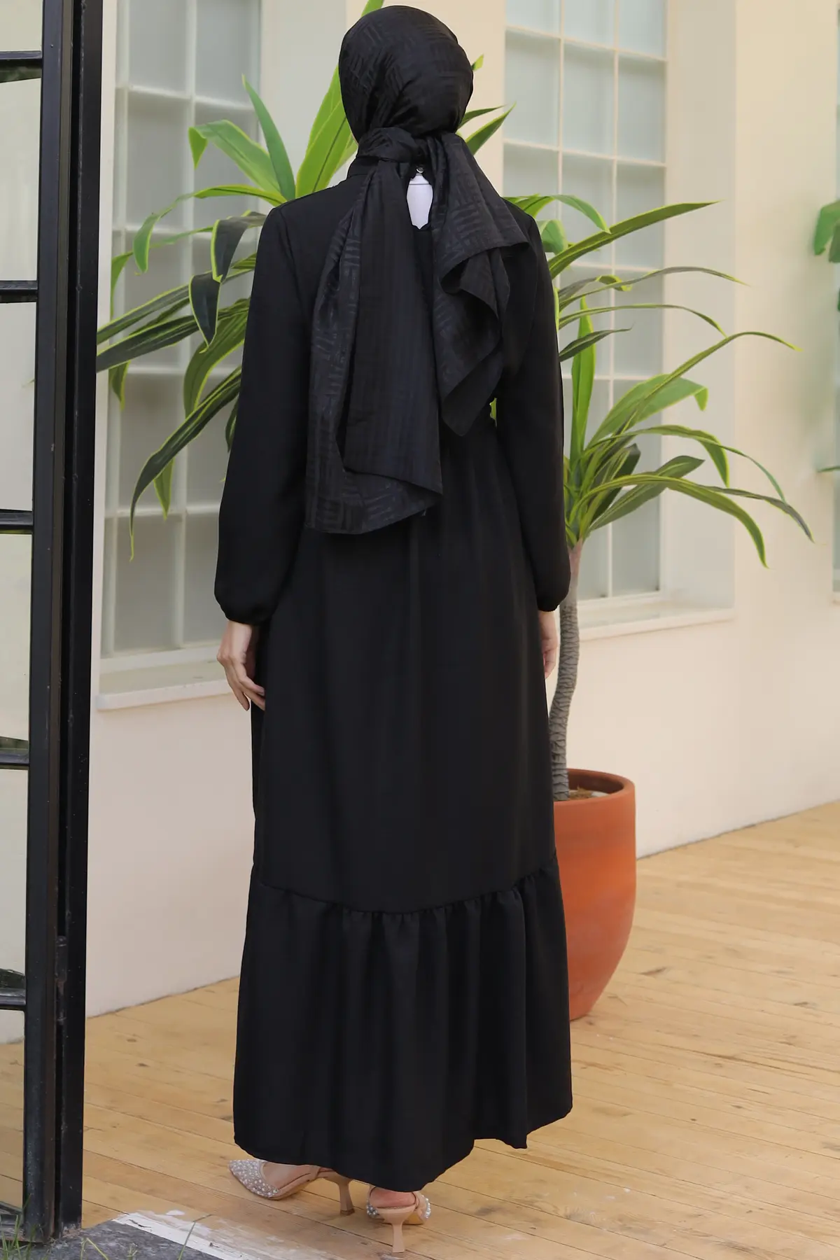 4034 İnci Kolyeli Keten Elbise Siyah-detail