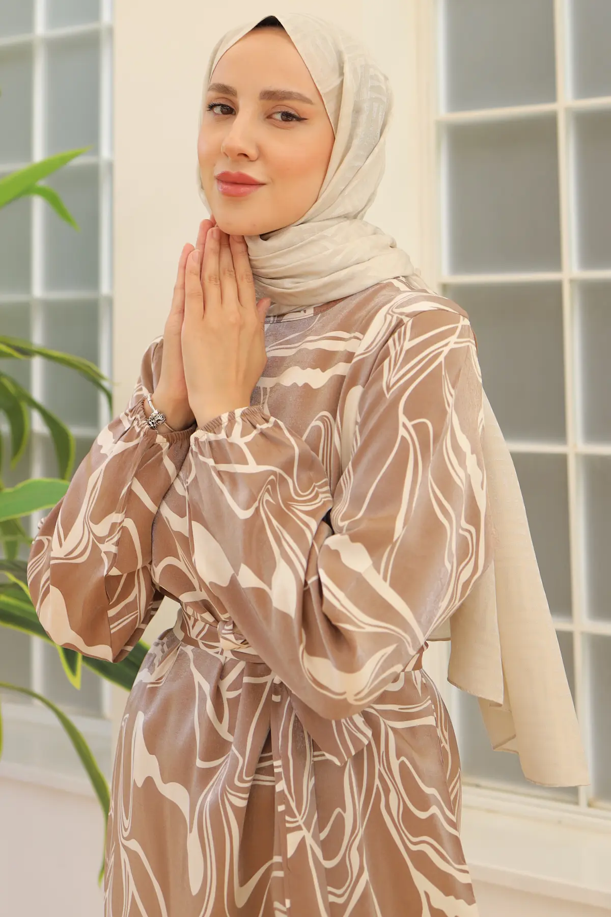 4037 Kuşaklı Desenli Elbise Sütlü Kahve-detail