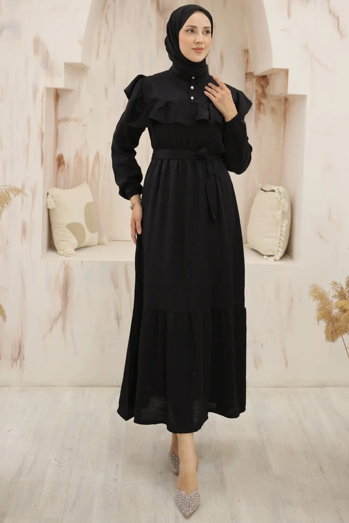 4043 Önü Fırfır Detaylı Düğmeli Elbise Siyah-detail