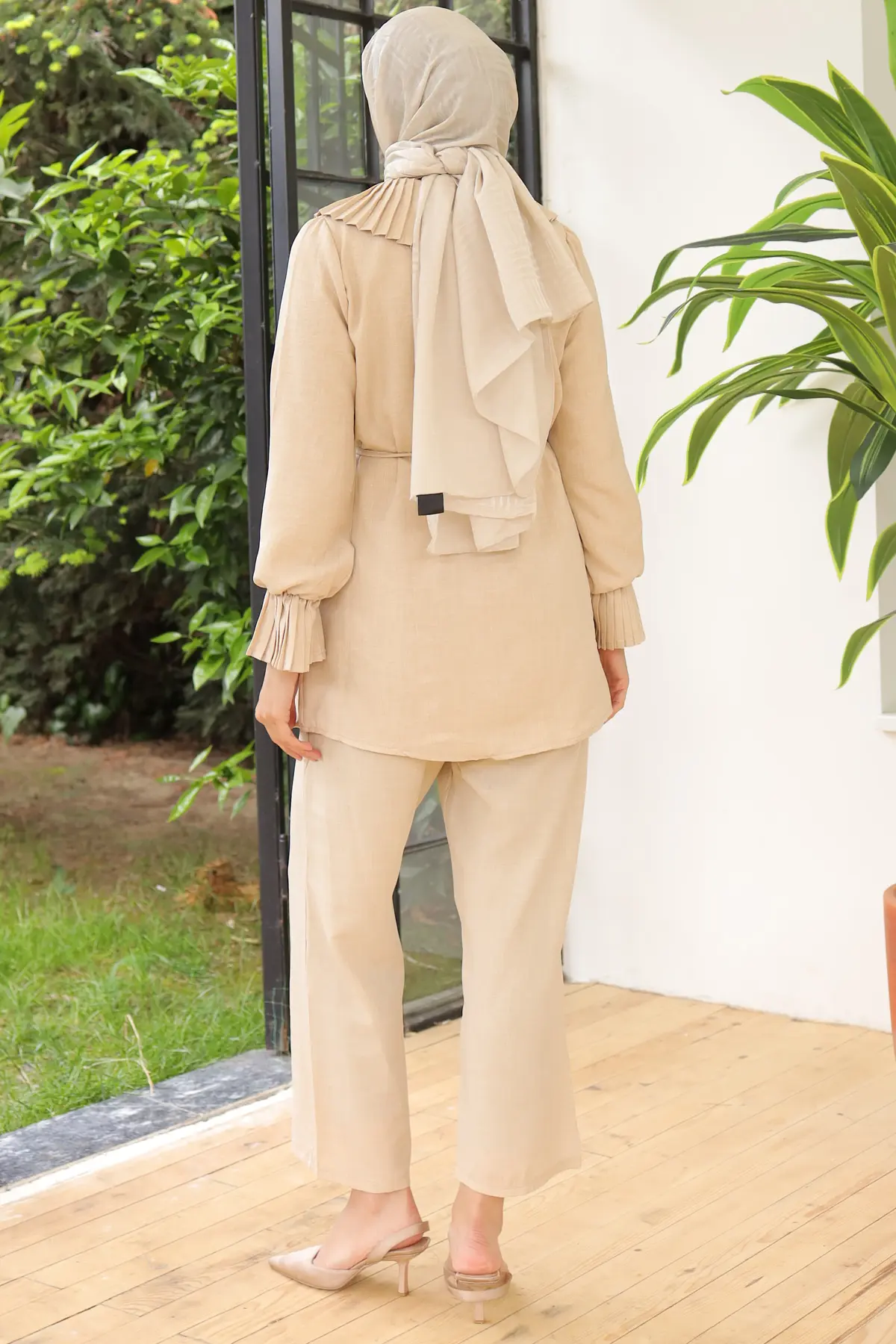 4044 Yakası Ve Kolları Pliseli Keten Takım Taş Rengi-detail