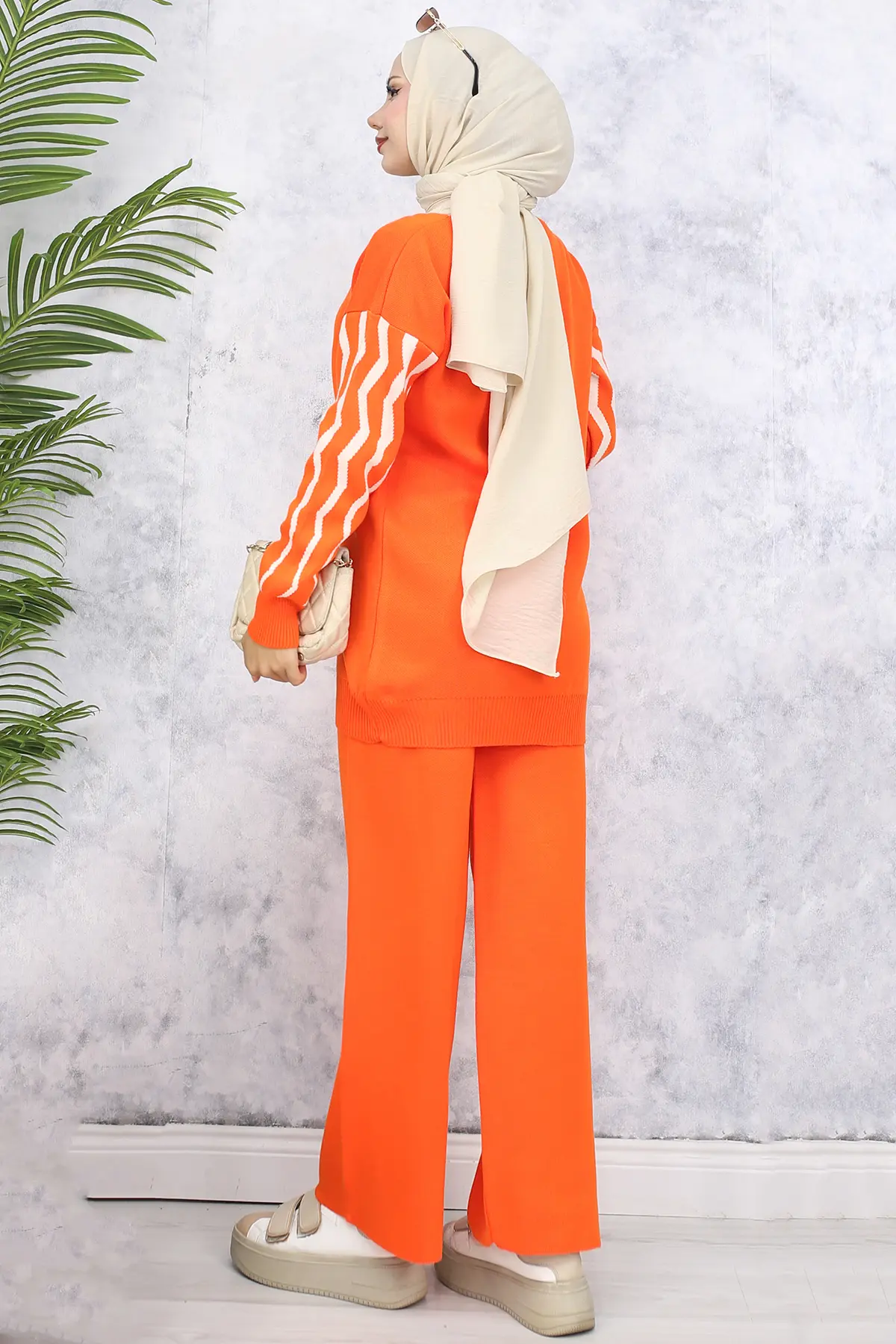 4064 Kolları Desenli Triko Takım Oranj-detail