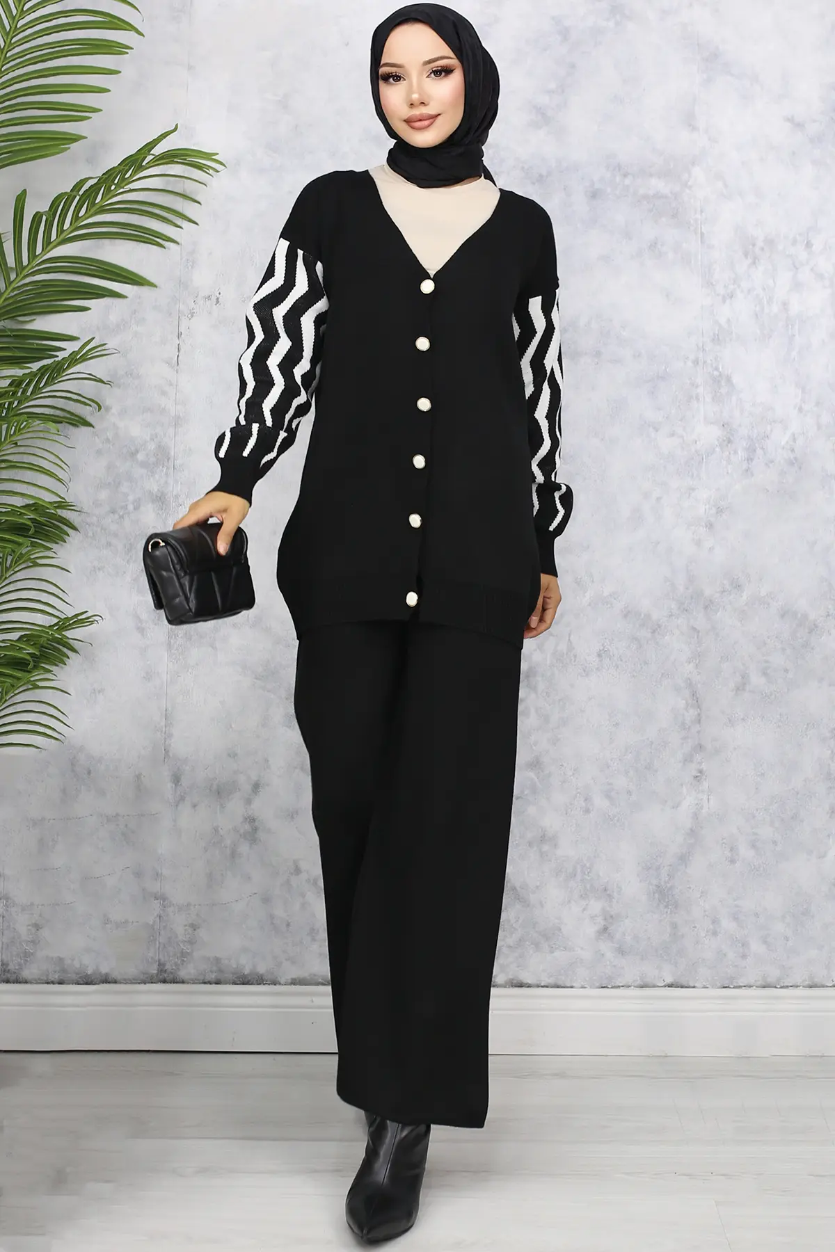 4064 Kolları Desenli Triko Takım Siyah-detail