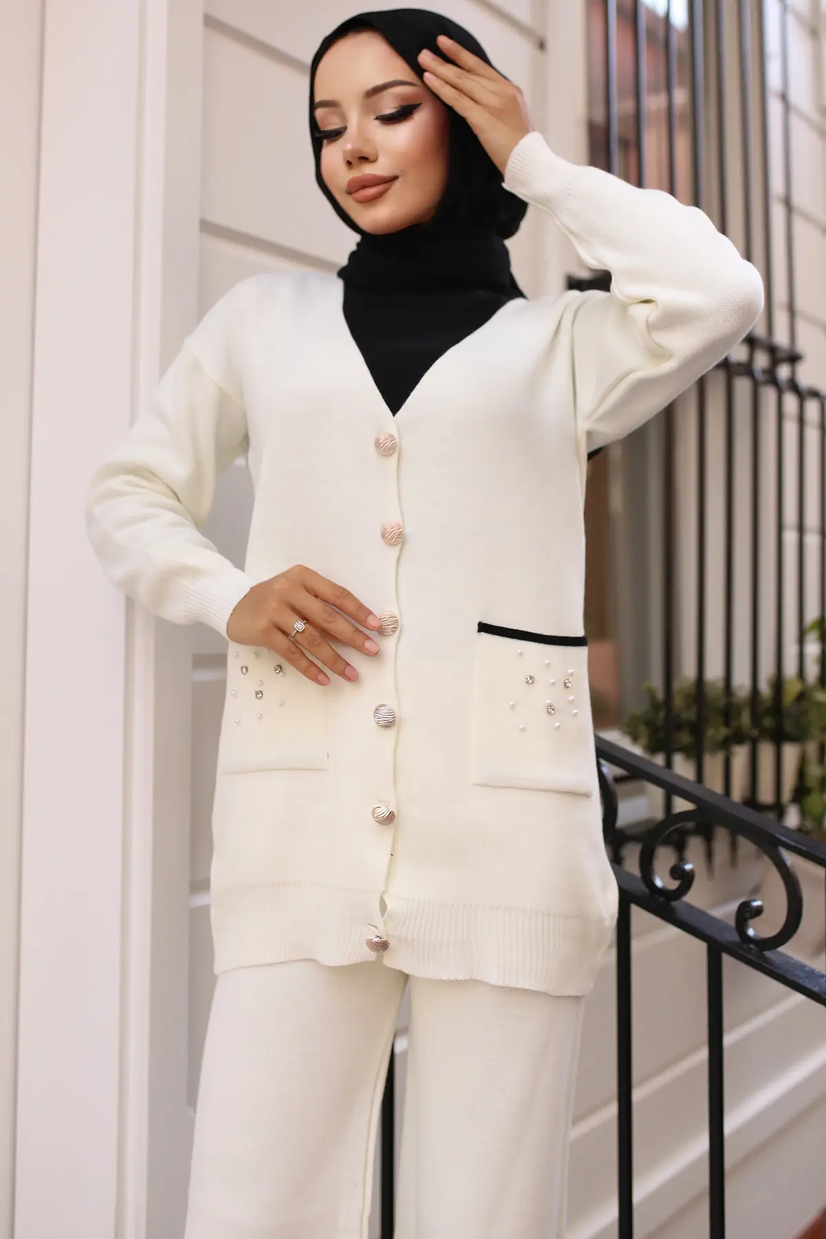 4066 Cebi Taş Detaylı Triko Takım Ekru-detail