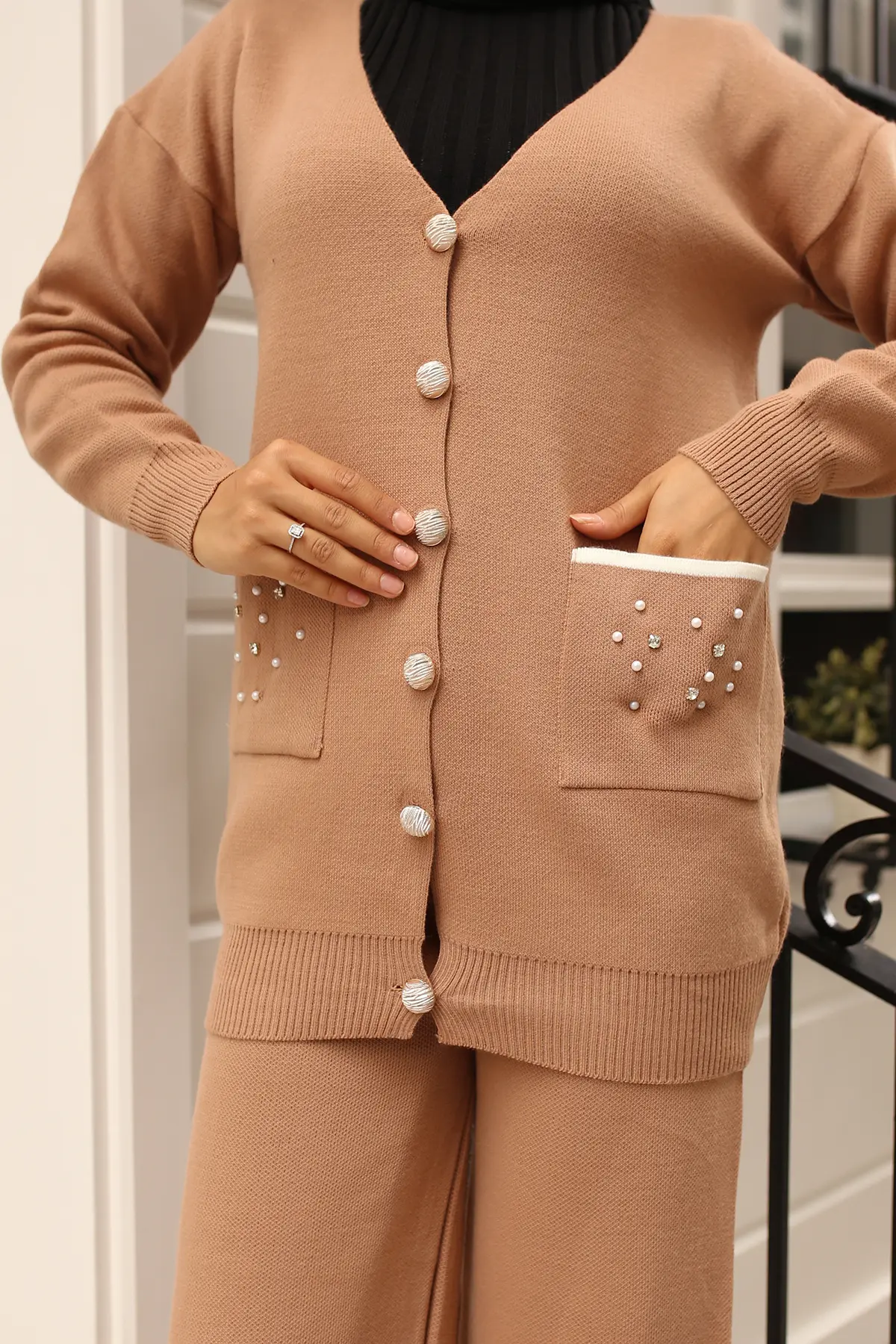 4066 Cebi Taş Detaylı Triko Takım Vizon-detail