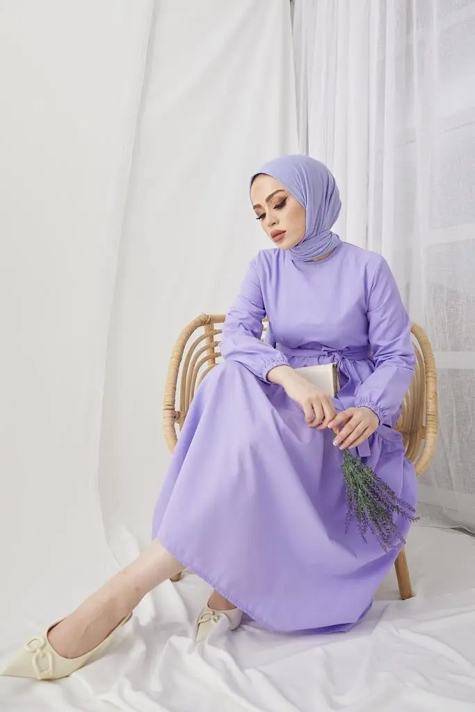411 Sıfır Yaka Beli Kuşaklı Tesettür Elbise Lila-detail