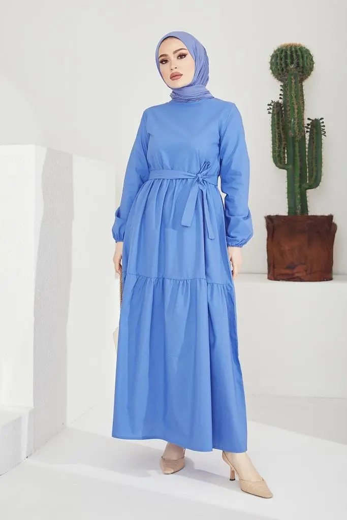 411 Sıfır Yaka Beli Kuşaklı Tesettür Elbise Mavi-detail