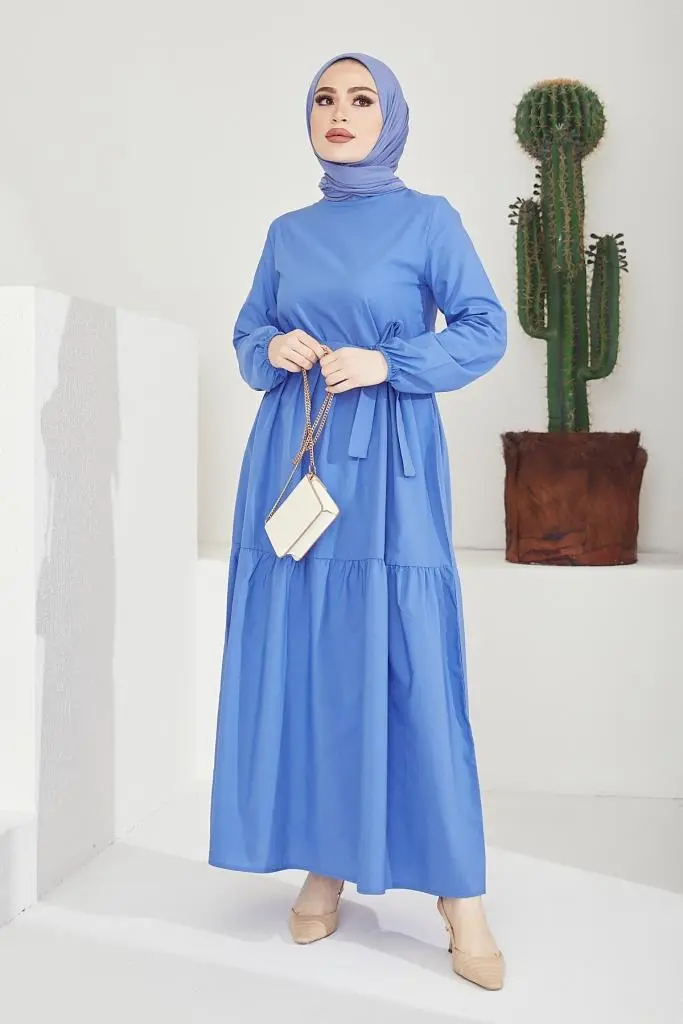 411 Sıfır Yaka Beli Kuşaklı Tesettür Elbise Mavi-detail
