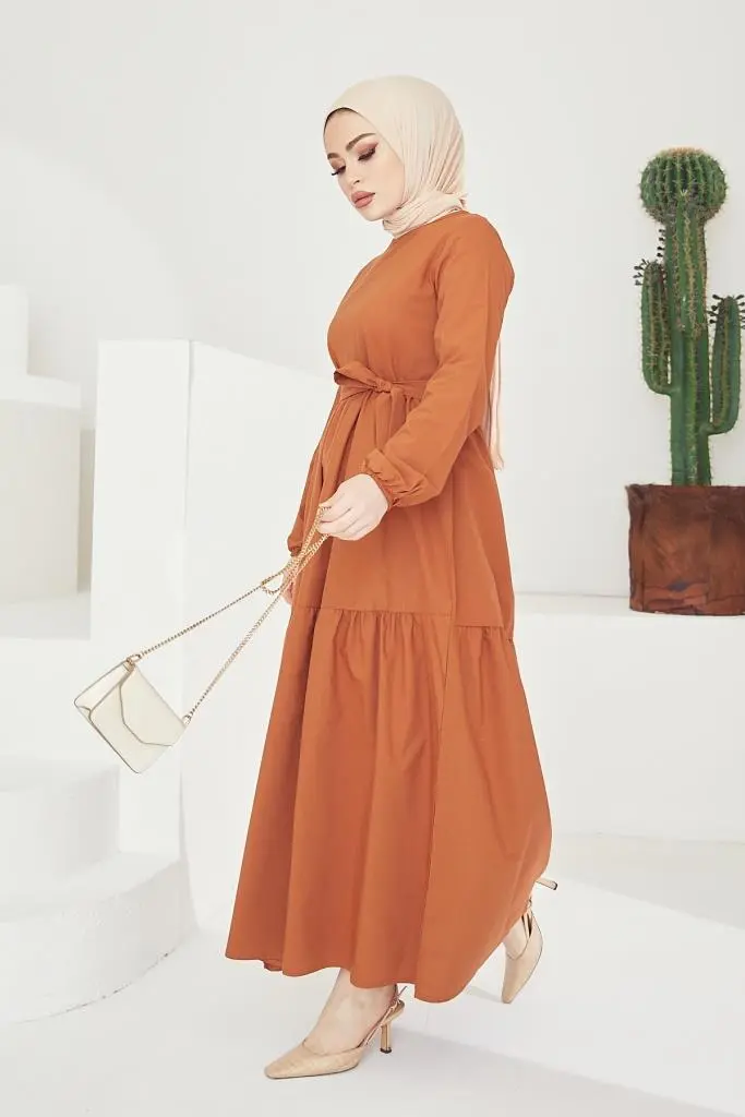 411 Sıfır Yaka Beli Kuşaklı Tesettür Elbise Tarçın-detail