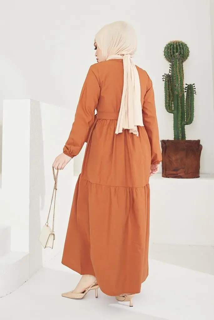 411 Sıfır Yaka Beli Kuşaklı Tesettür Elbise Tarçın-detail