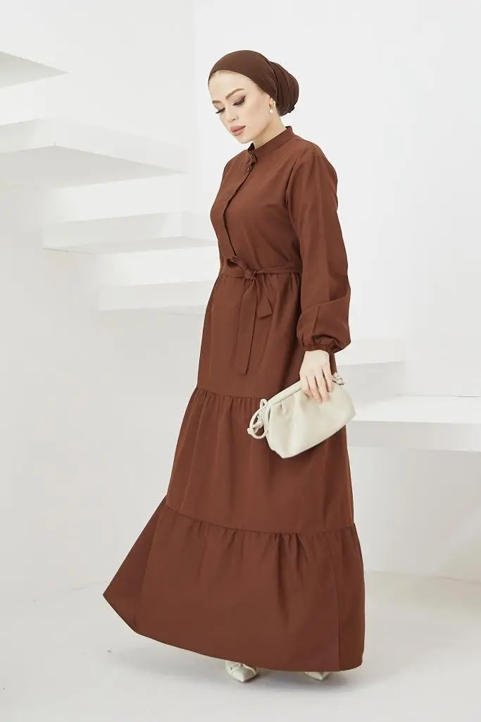428 Hakim Yaka Düğmeli Tesettür Elbise Kahve-detail