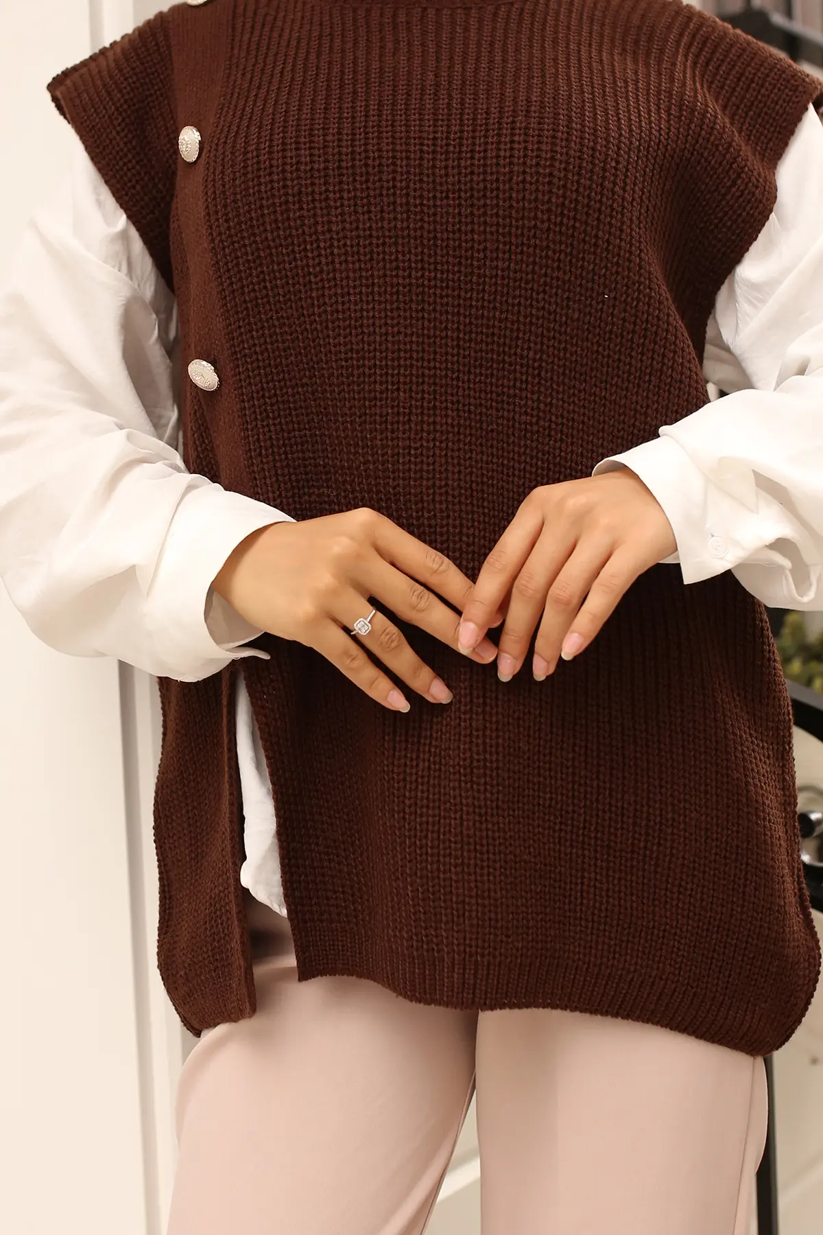 Button Detailed Sweater-detail