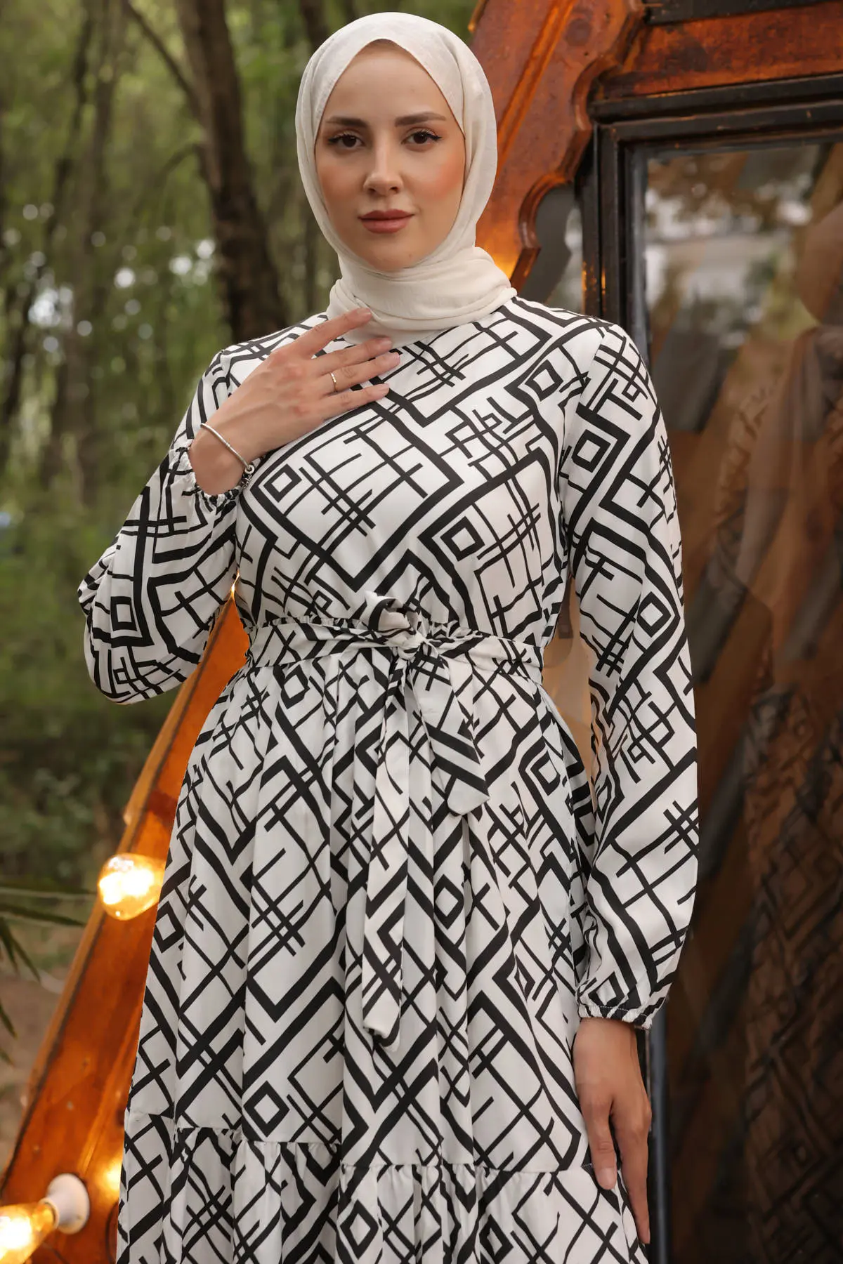 Patterned Hijab Dress-detail