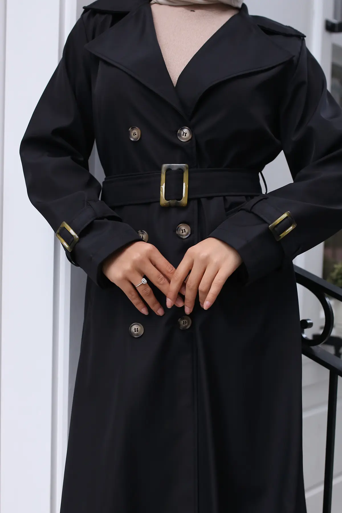 Belted Hijab Trench Coat-detail