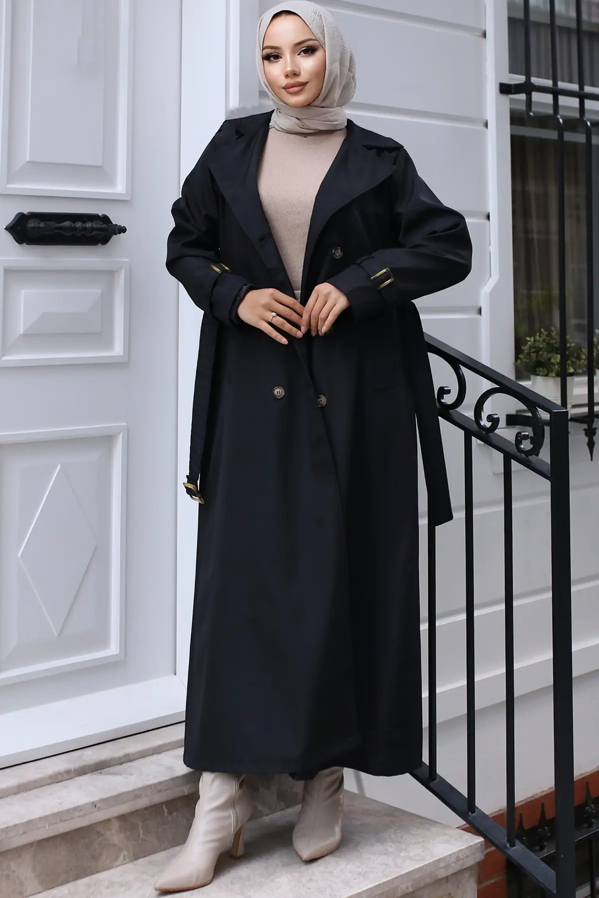 Belted Hijab Trench Coat-detail