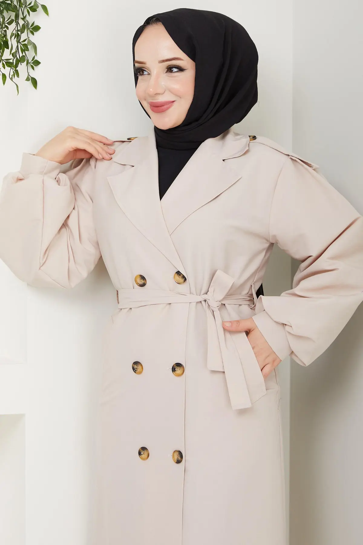 Belted Trench Coat-detail