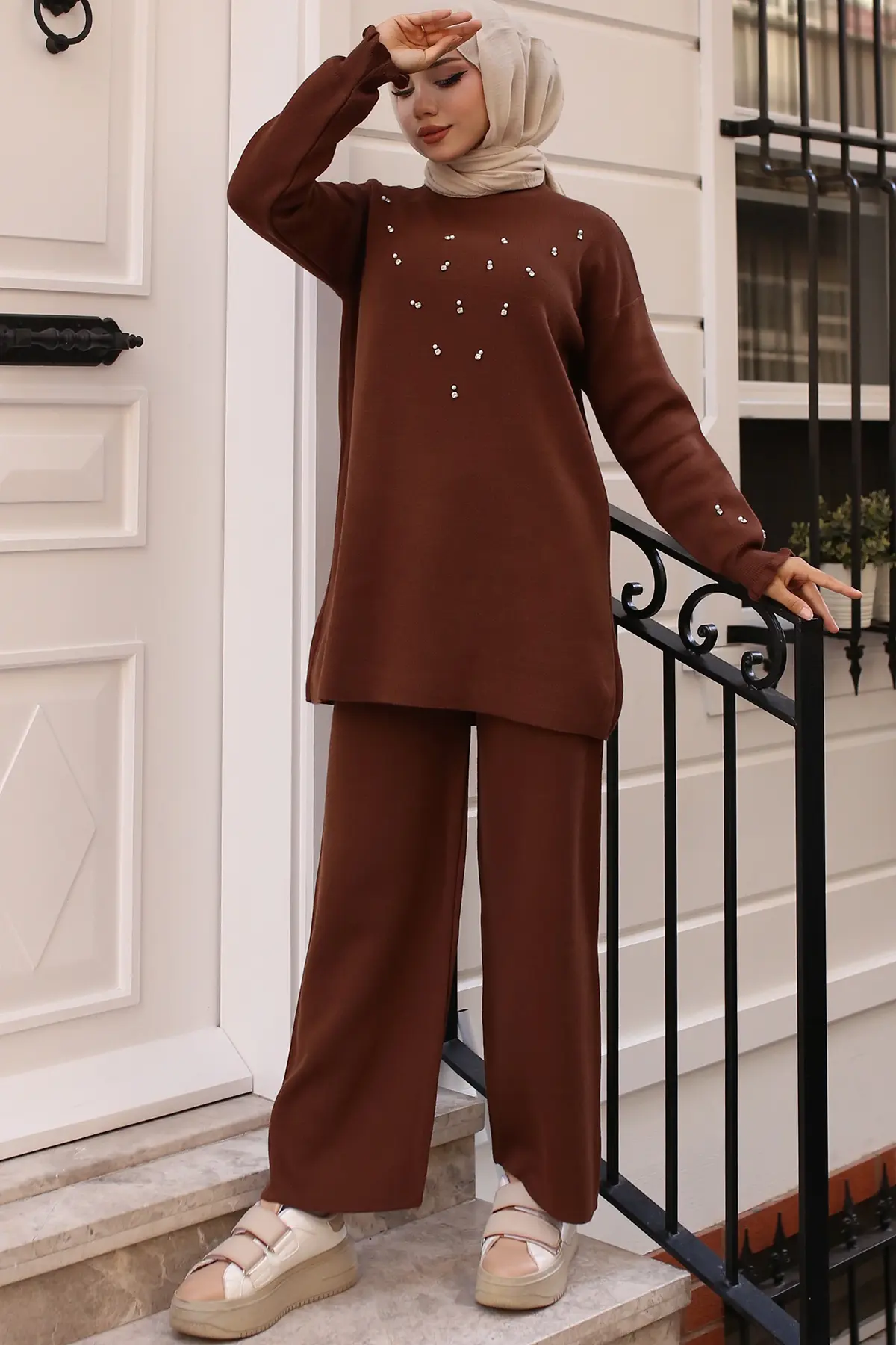 6077 Taş Detaylı Triko Takım Kahverengi-detail