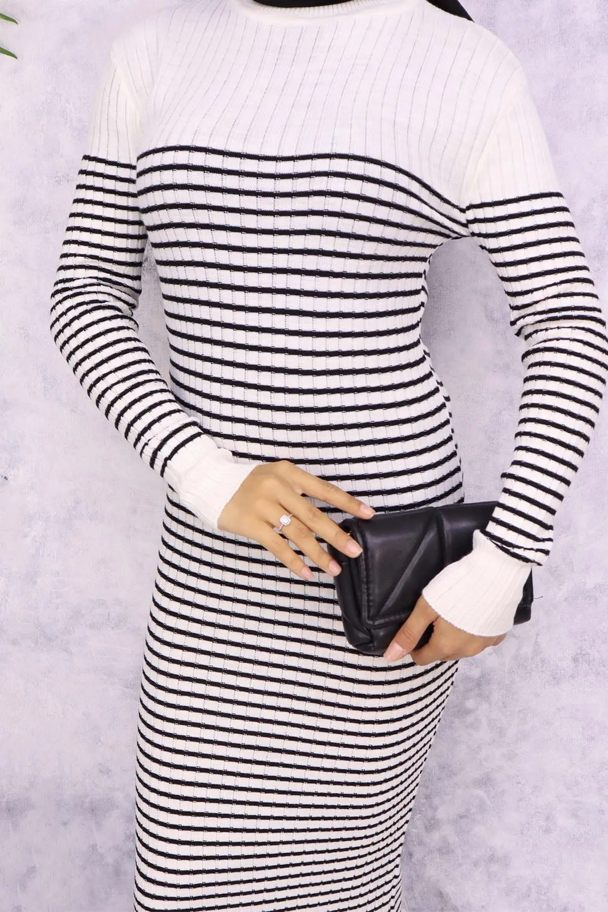 6104 Balıkçı Yaka Çizgili Elbise Ekru-detail