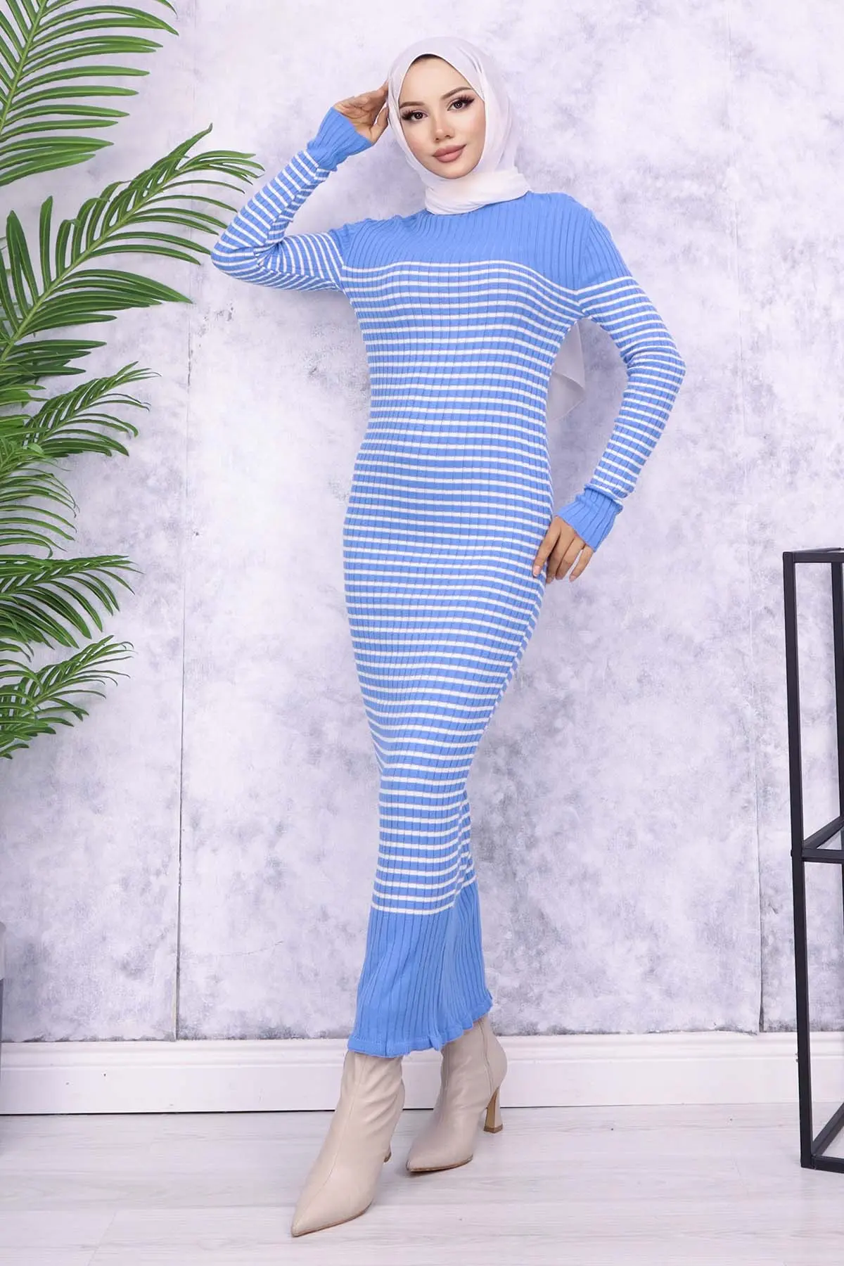 Turtleneck Striped Dress-detail