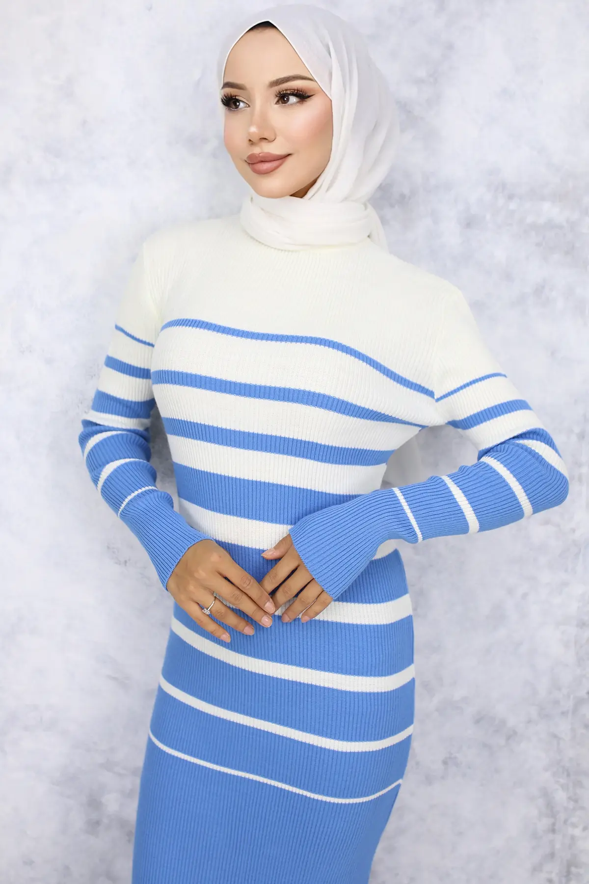 Turtleneck Knitwear Dress-detail