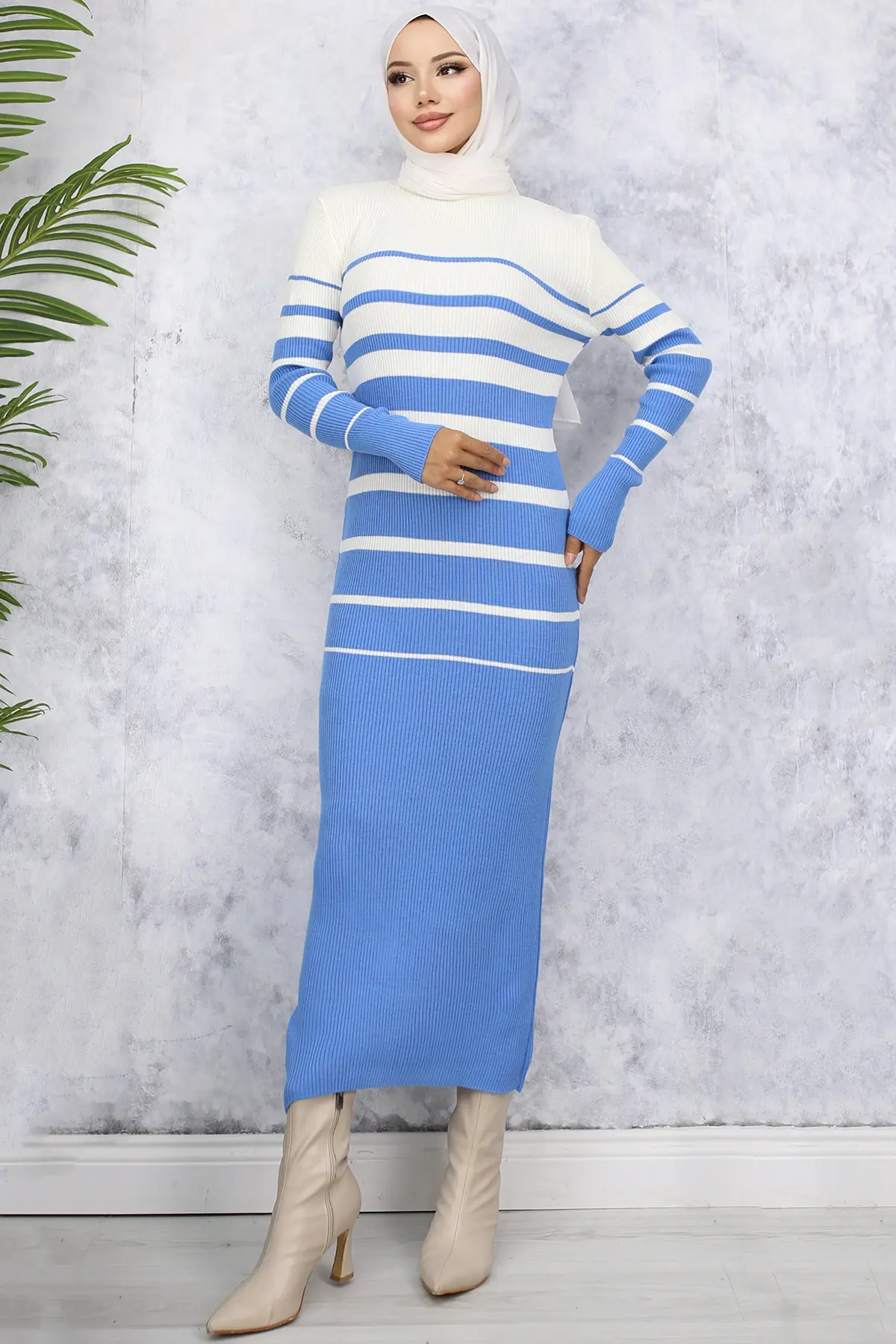 Turtleneck Knitwear Dress-detail