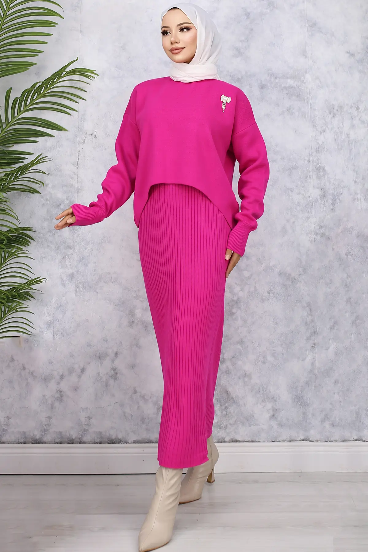 6110 Balıkçı Yaka Broş Detaylı Jile Triko Takım Fuşya-detail