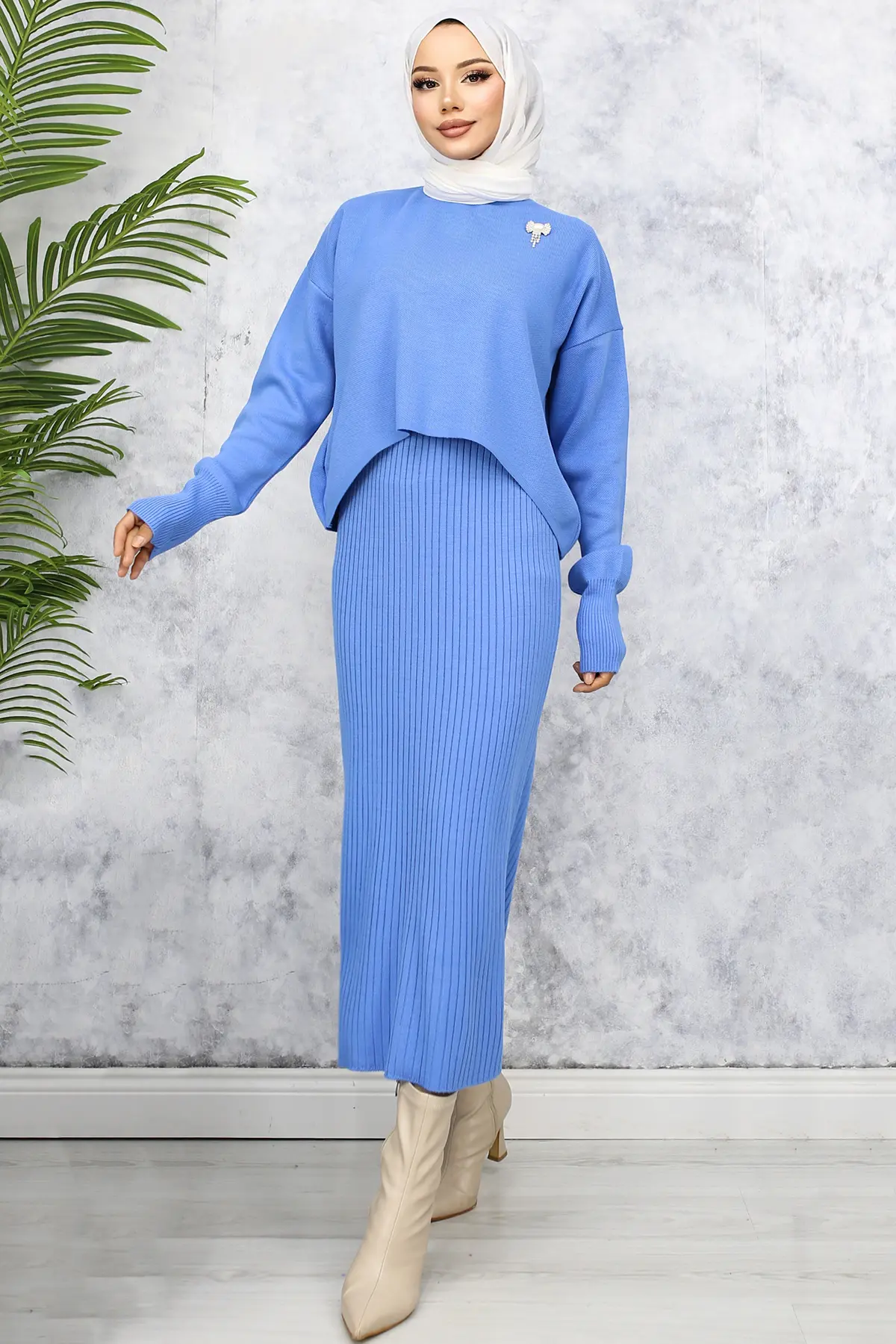 Turtleneck Brooch Detailed Gilet Knitwear Suit-detail