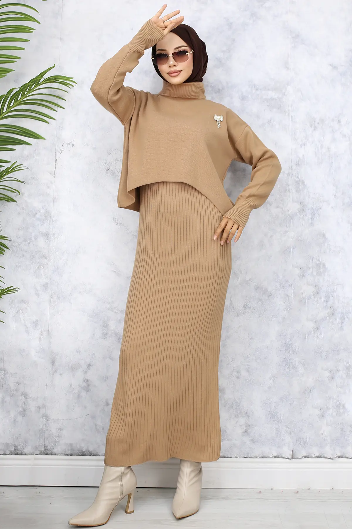 6110 Balıkçı Yaka Broş Detaylı Jile Triko Takım Vizon-detail