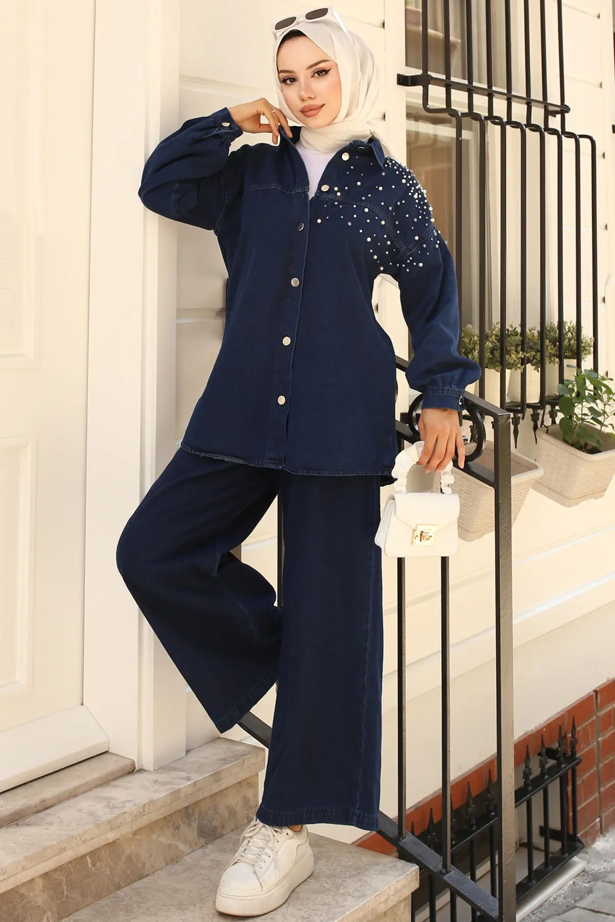 Pearl Detailed Denim Suit-detail