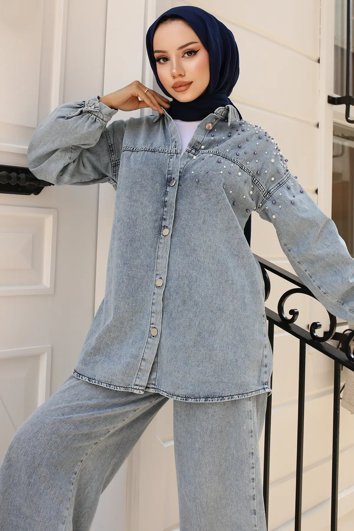 Pearl Detailed Denim Suit-detail