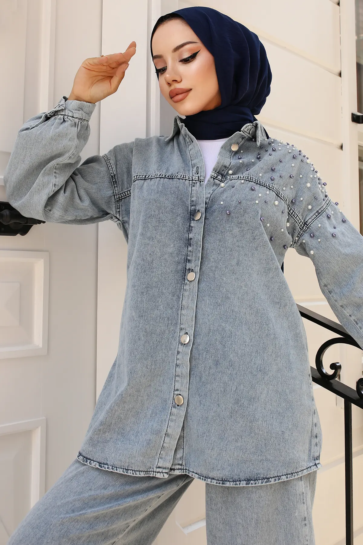 Pearl Detailed Denim Suit-detail