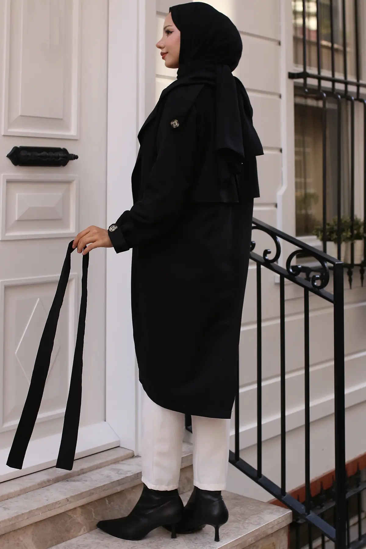 Belted Trench Coat-detail