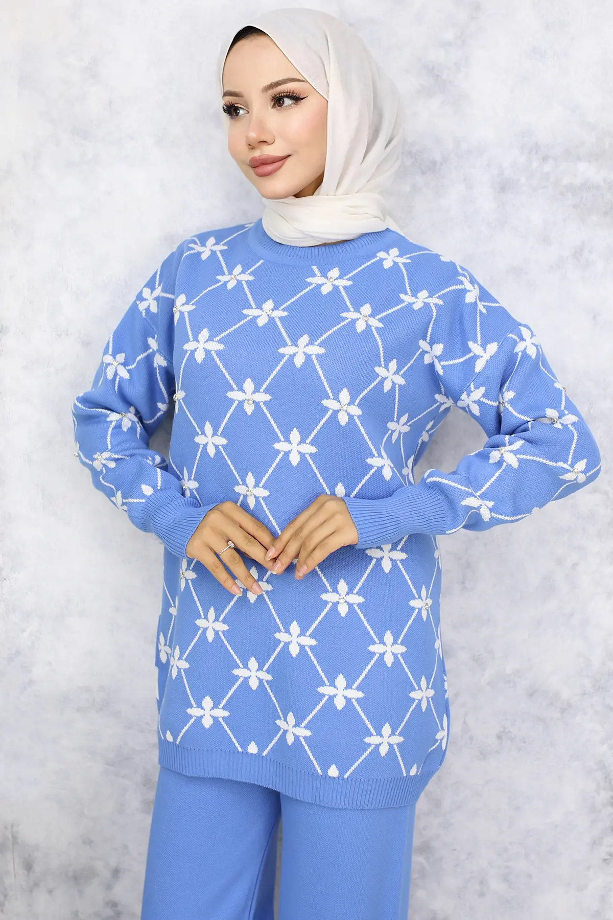 6212 Çiçek Desenli Taşlı Triko Takım Mavi-detail