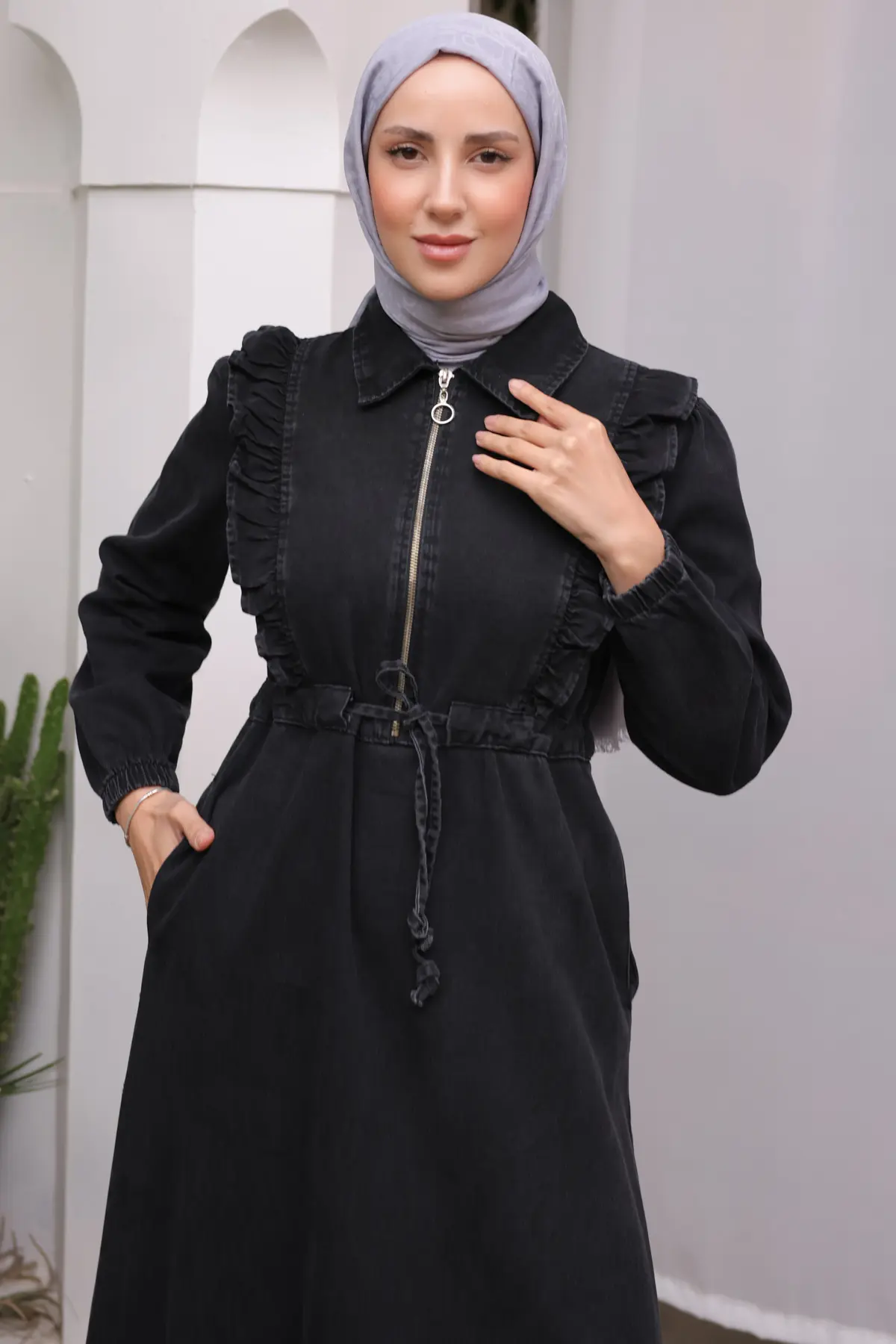 6808 Fırfır Detaylı Kot Elbise Siyah-detail