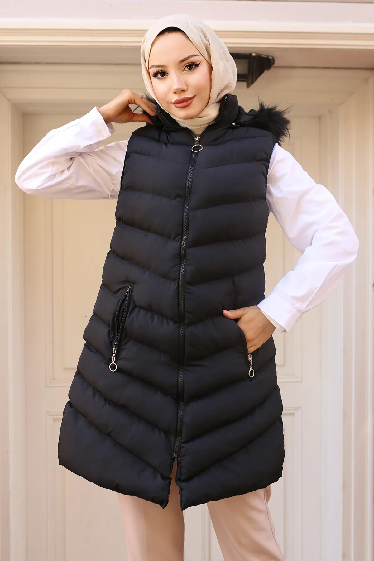 Inflatable Vest With Fur Hood-detail