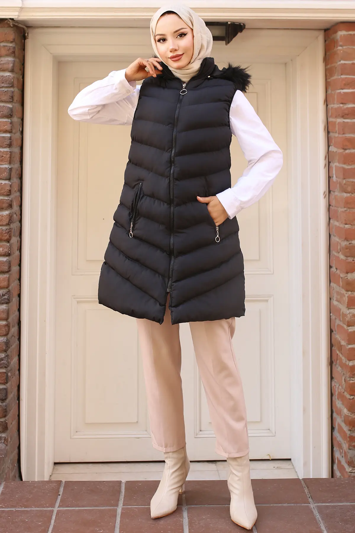 Inflatable Vest With Fur Hood-detail